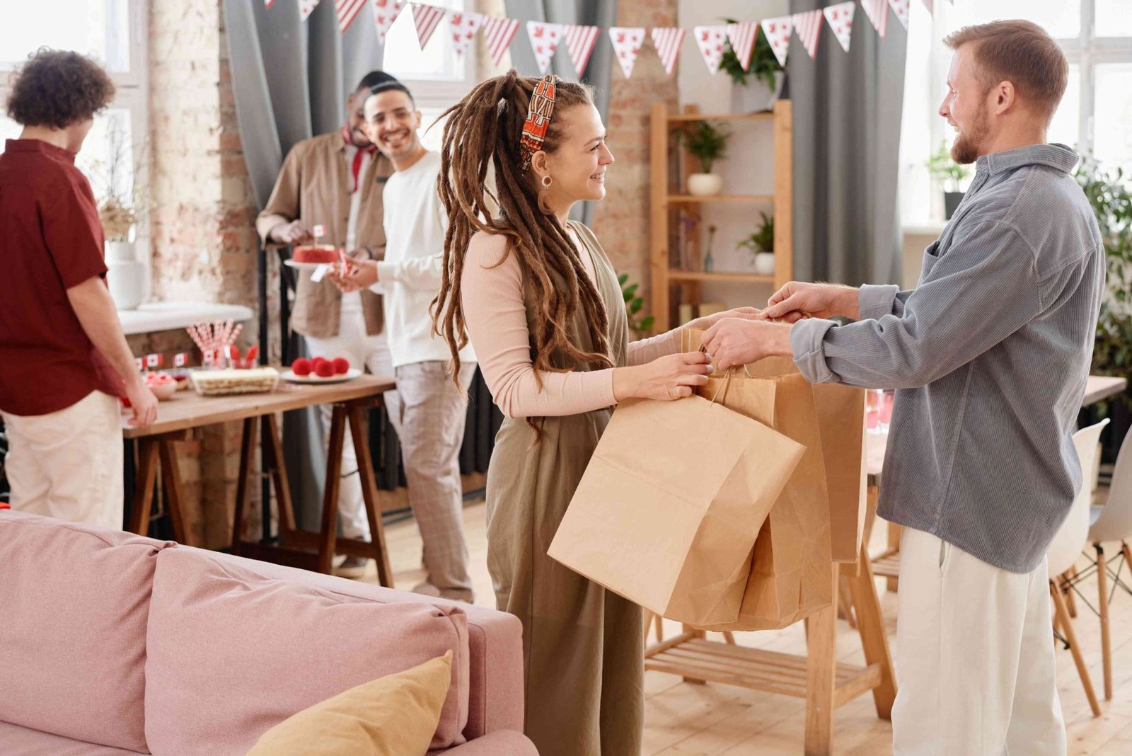 3 Steps to Throwing a Successful Housewarming Party