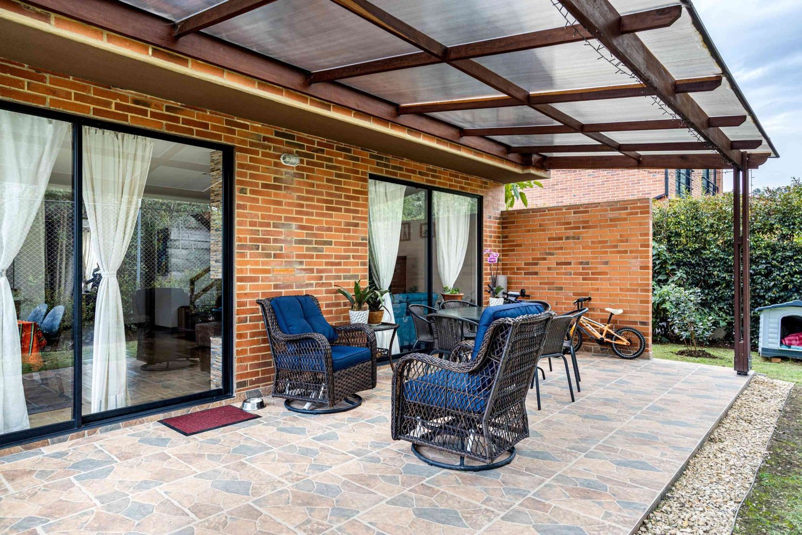 4 steps to install a patio cover